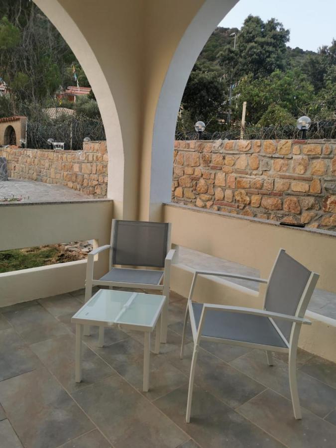 Villa Bianca Chia Esterno foto